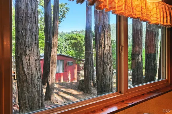 $450,000 | 10293 Field Lane, Forestville, CA 95436