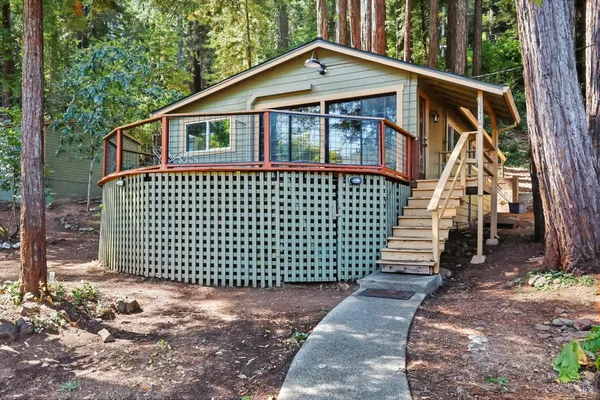 $450,000 | 10293 Field Lane, Forestville, CA 95436