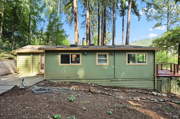 $450,000 | 10293 Field Lane, Forestville, CA 95436