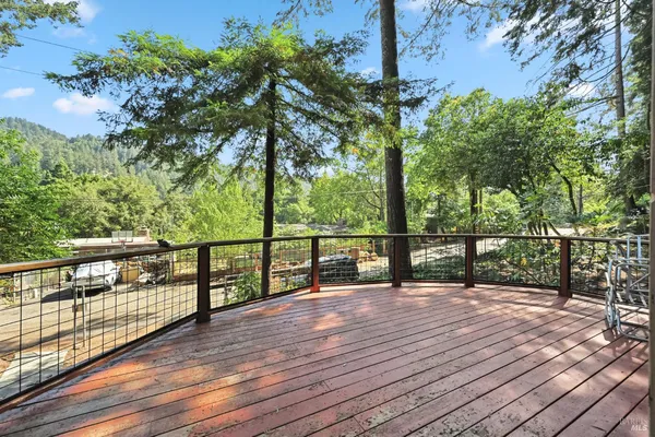 $450,000 | 10293 Field Lane, Forestville, CA 95436