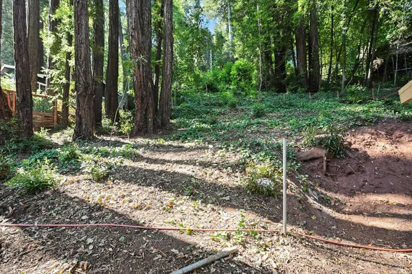 $450,000 | 10293 Field Lane, Forestville, CA 95436