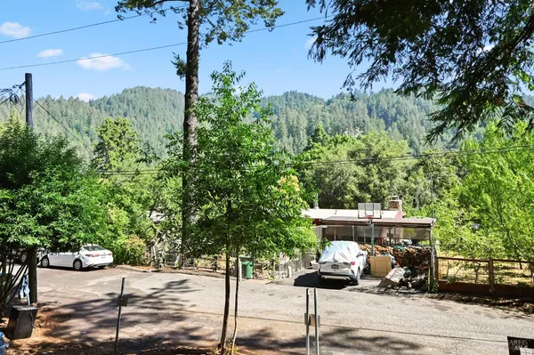 $450,000 | 10293 Field Lane, Forestville, CA 95436