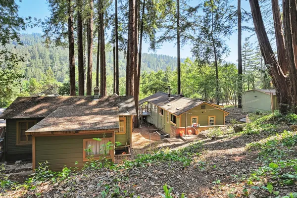 $450,000 | 10293 Field Lane, Forestville, CA 95436