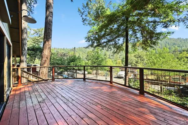 $450,000 | 10293 Field Lane, Forestville, CA 95436