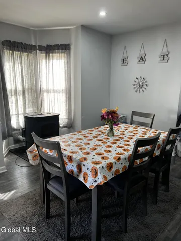 $218,000 | 8 Green Street, Mayfield, NY 12117