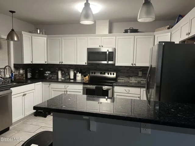 $218,000 | 8 Green Street, Mayfield, NY 12117