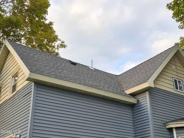 $218,000 | 8 Green Street, Mayfield, NY 12117