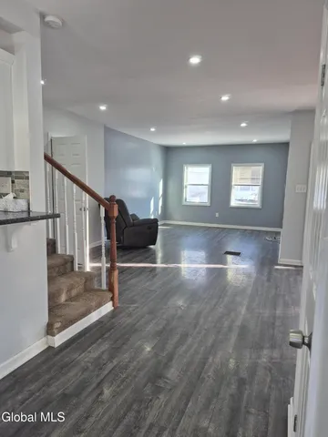 $218,000 | 8 Green Street, Mayfield, NY 12117