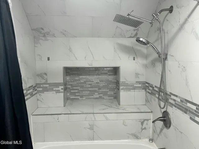 $218,000 | 8 Green Street, Mayfield, NY 12117