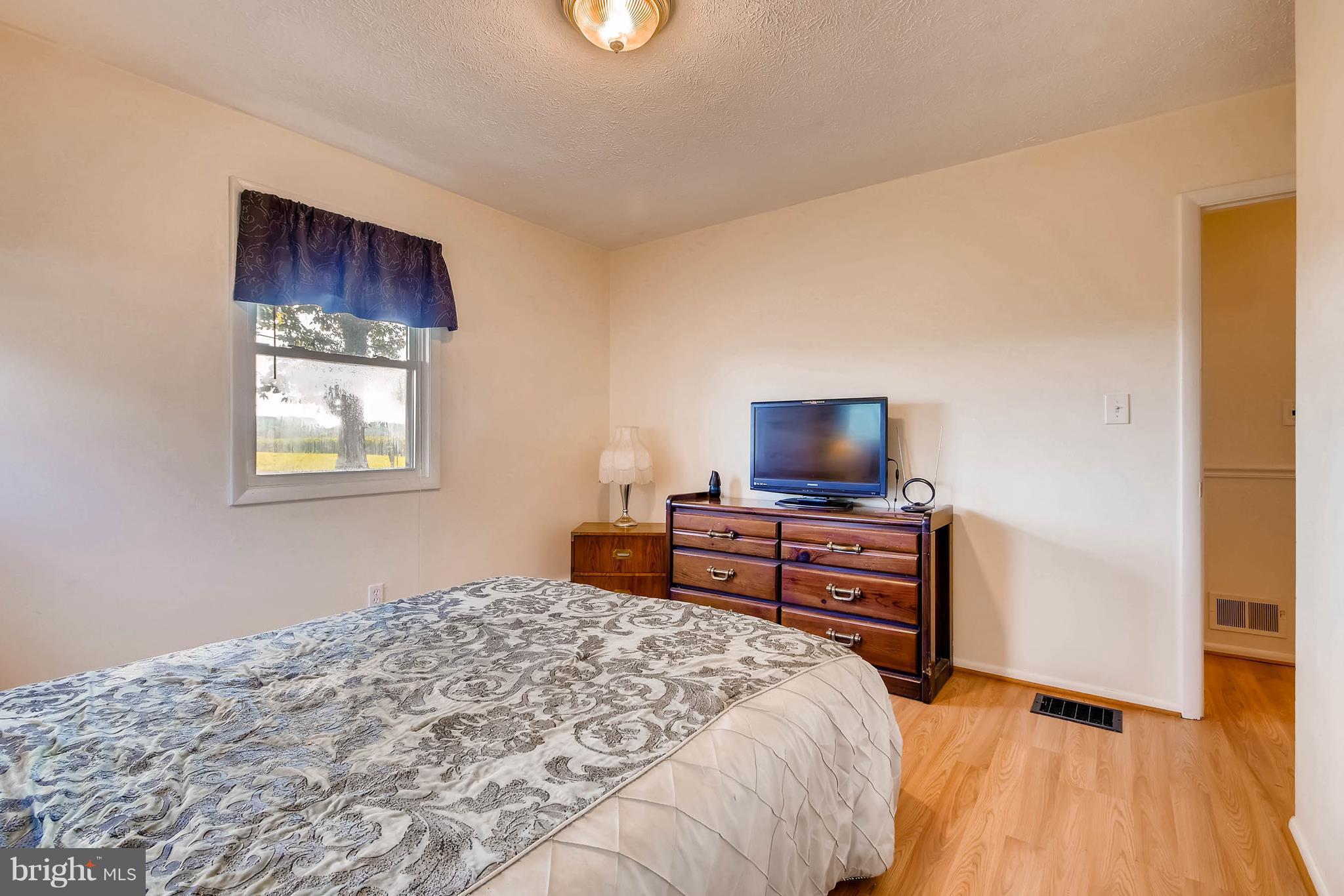 5206 West Heaps Road Pylesville, MD 21132 - Photo 17 of 28 Bedroom