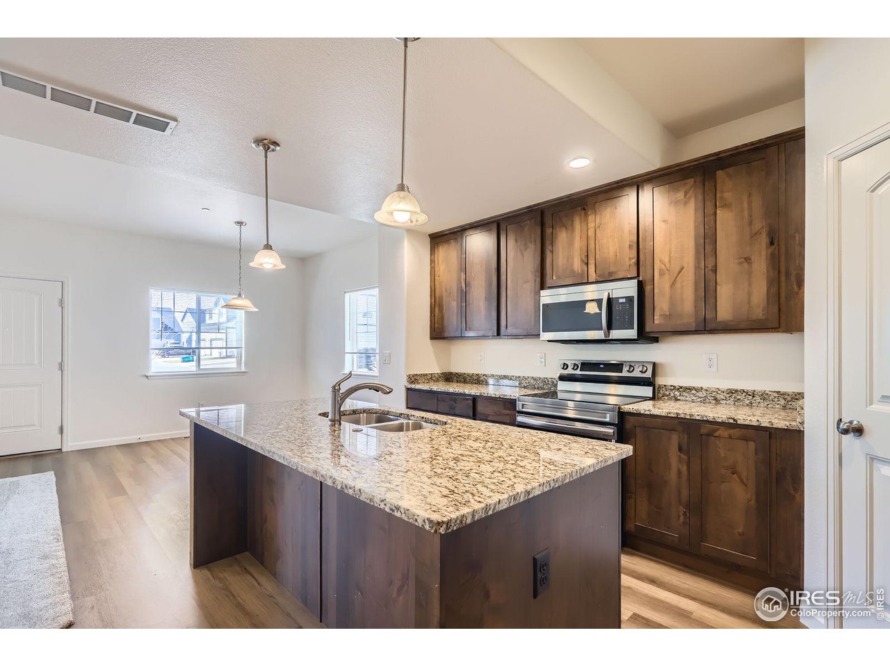 4355 24th Street Road, Unit 1901 Greeley, CO 80634 - Photo 6 of 29