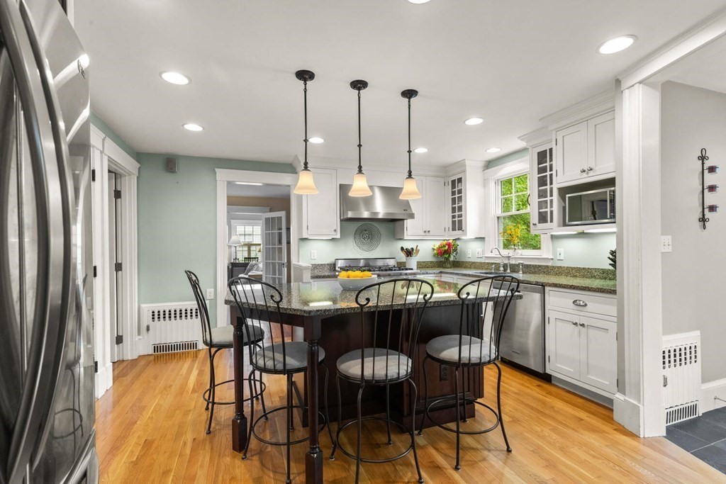 302 Weston Road Wellesley, MA 02482 - Photo 9 of 33 Gallery Image 9