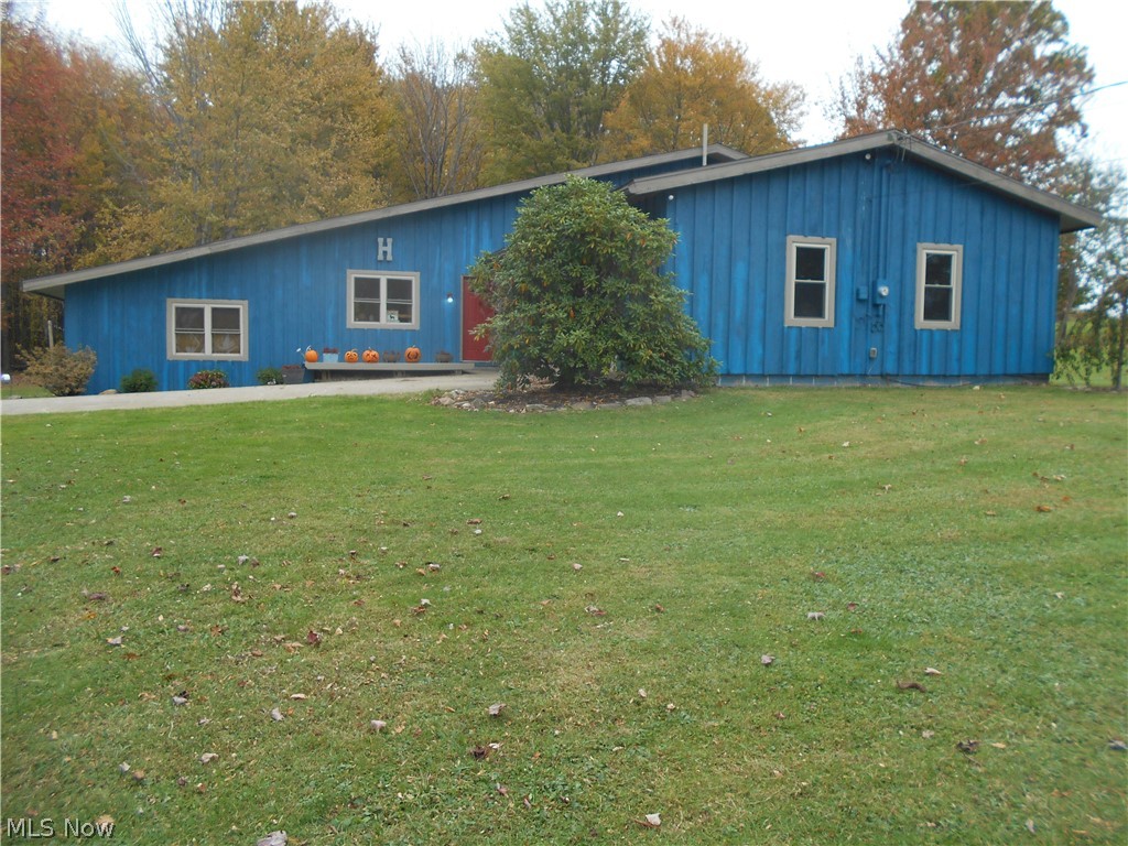 828 Middle Road Conneaut, OH 44030 - Photo 1 of 25