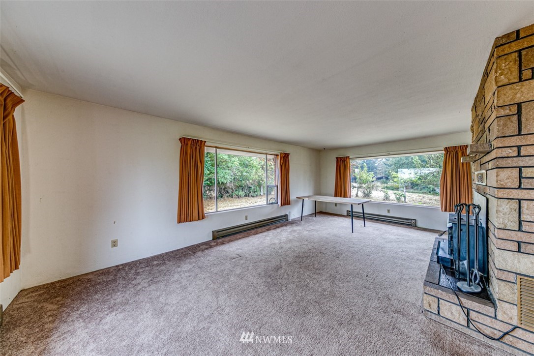 307 Mt Pleasant Road Port Angeles, WA 98362 - Photo 10 of 39 Gallery Image 10