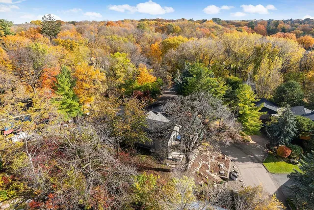 $1,100,000 | 5100 Greenwood Circle, Greenwood, MN 55331