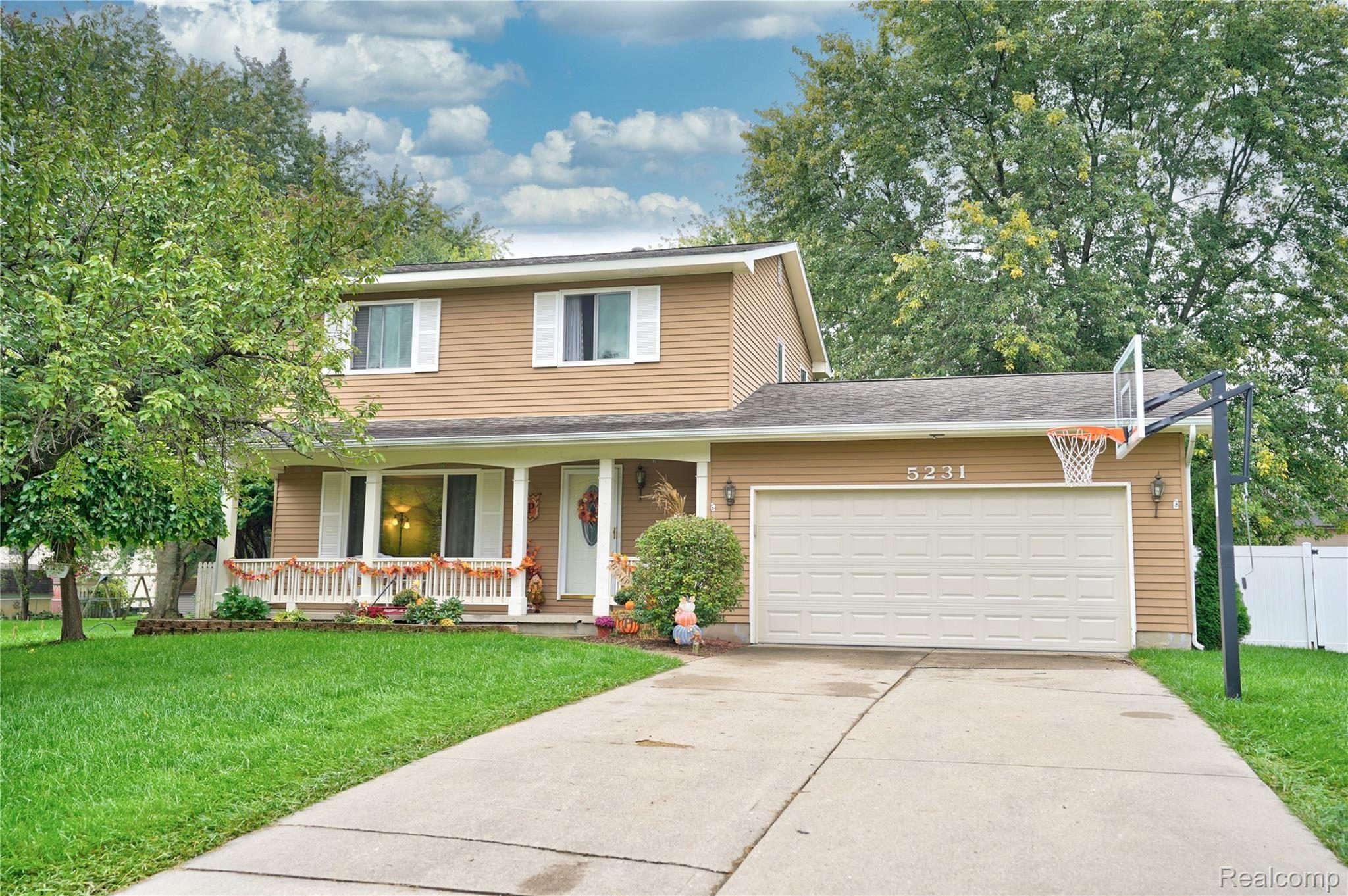 5231 Lethbridge Road Grand Blanc, MI 48439 - Photo 2 of 36 5253 Lethbridge Rd 02.jpg