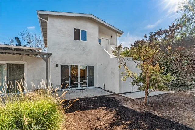 $3,200 | 2969 Bimini Place, Unit B, Costa Mesa, CA 92626