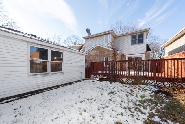 1111 Webster Lane Des Plaines, IL 60016 - Photo 21 of 25 a front view of a house
