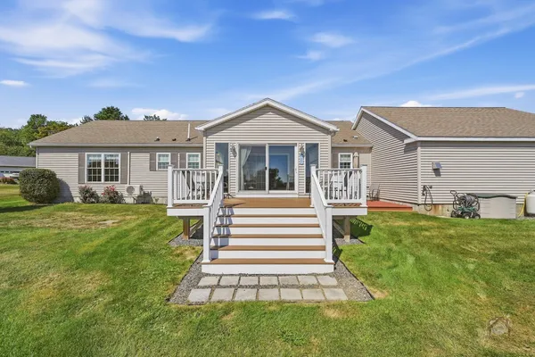 $449,500 | 18 Fieldstone Drive, Oakland, ME 04963