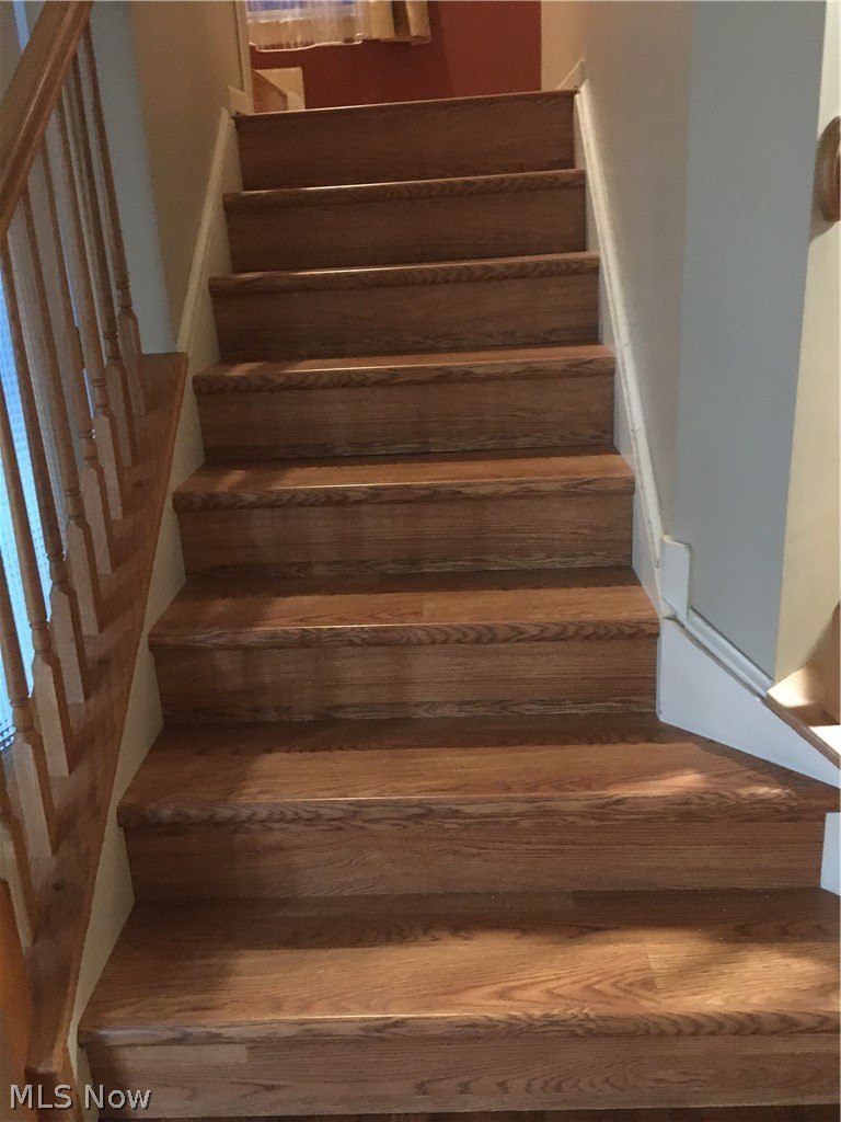 236 Sandstone Ridge Way Berea, OH 44017 - Photo 10 of 26 Updated steps to hardwood