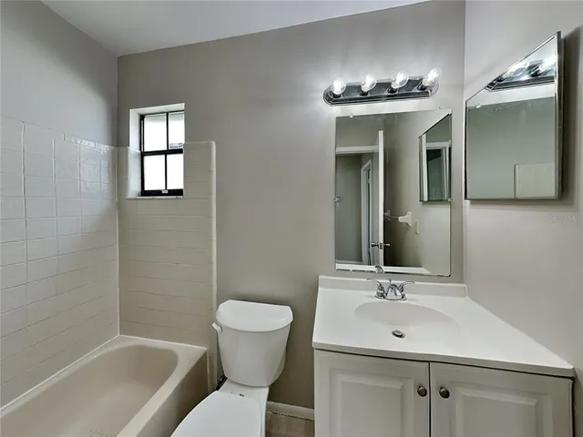 $1,899 | 4210 38th Street West, Bradenton, FL 34205