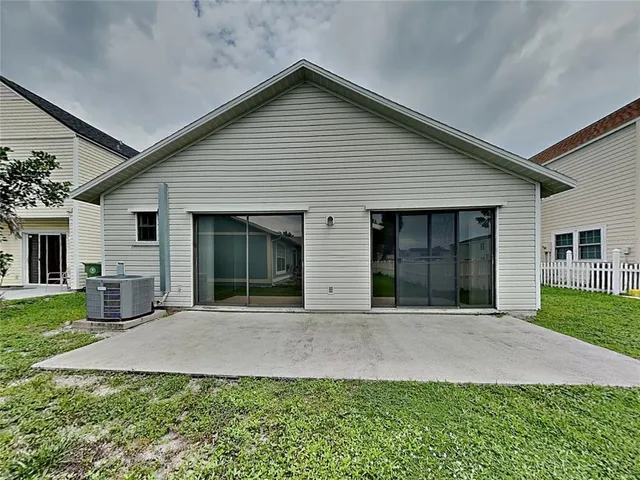 $1,899 | 4210 38th Street West, Bradenton, FL 34205