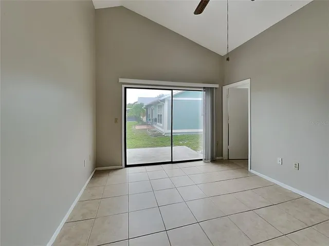 $1,899 | 4210 38th Street West, Bradenton, FL 34205