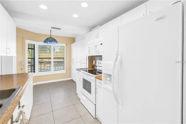 $2,750 | 1320 Pasadena Avenue South, Unit 203, South Pasadena, FL 33707