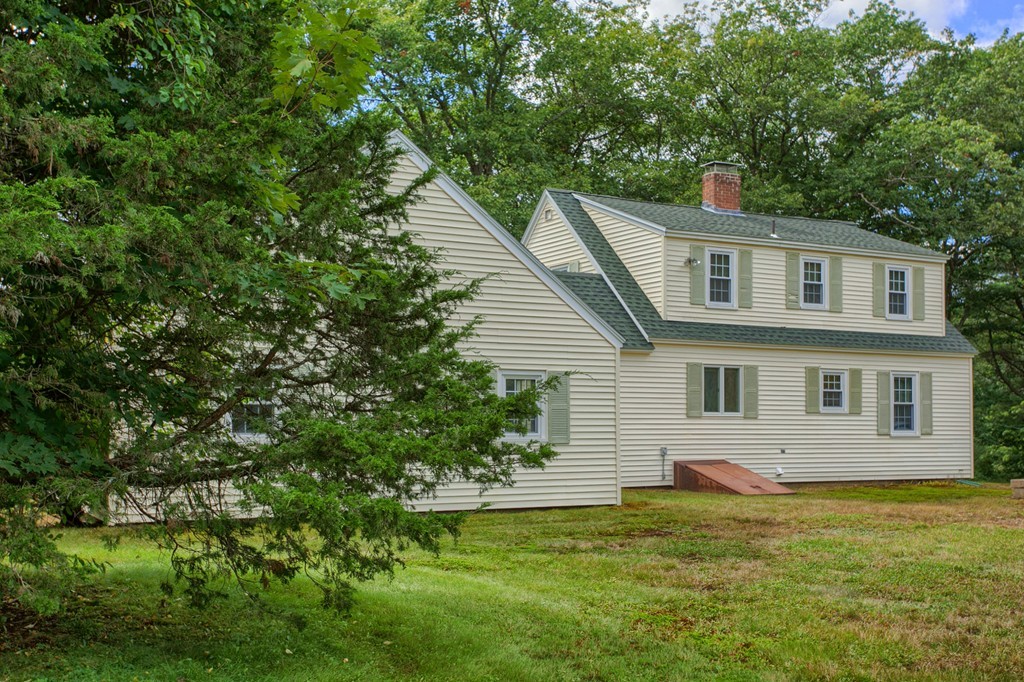 54 Pitcherville Road Hubbardston, MA 01452 - Photo 4 of 28 Gallery Image 4