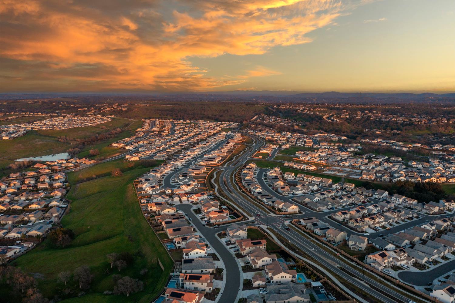 2947 Laredo Drive Rocklin, CA 95765 - Photo 59 of 65 an aerial view of city and lake