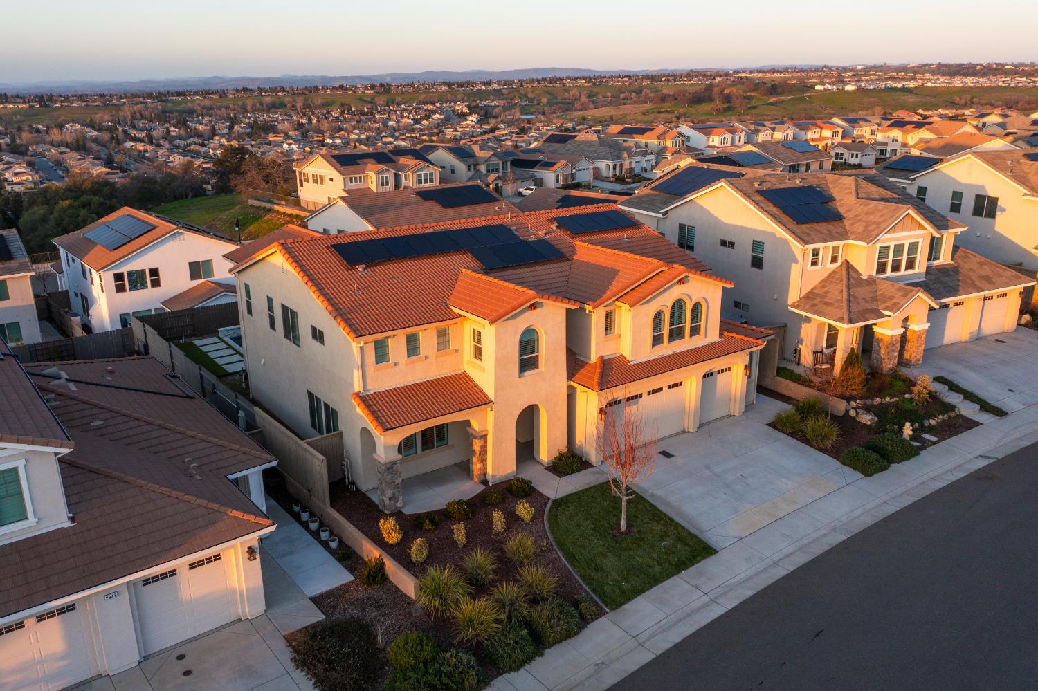 2947 Laredo Drive Rocklin, CA 95765 - Photo 64 of 65 an aerial view of a house with a yard
