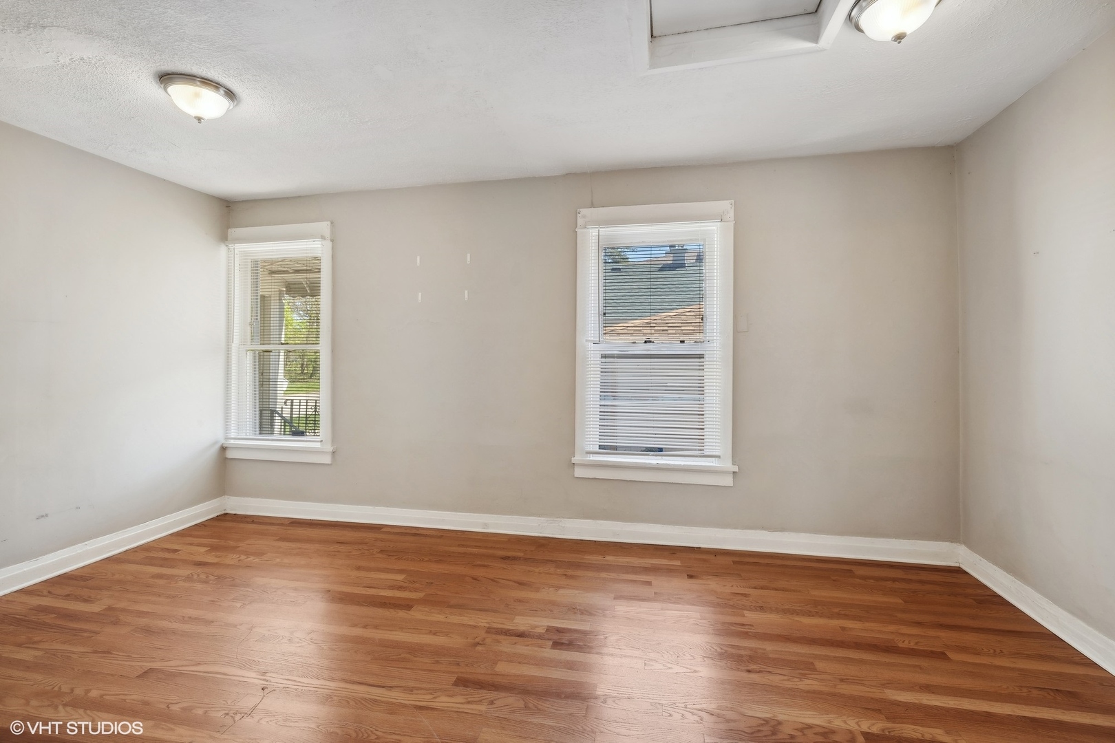 8223 West 30th Street North Riverside, IL 60546 - Photo 9 of 26 Gallery Image 9