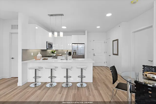 $3,385 | 5711 John F. Kennedy Boulevard, Unit 535, North Bergen, NJ 07047