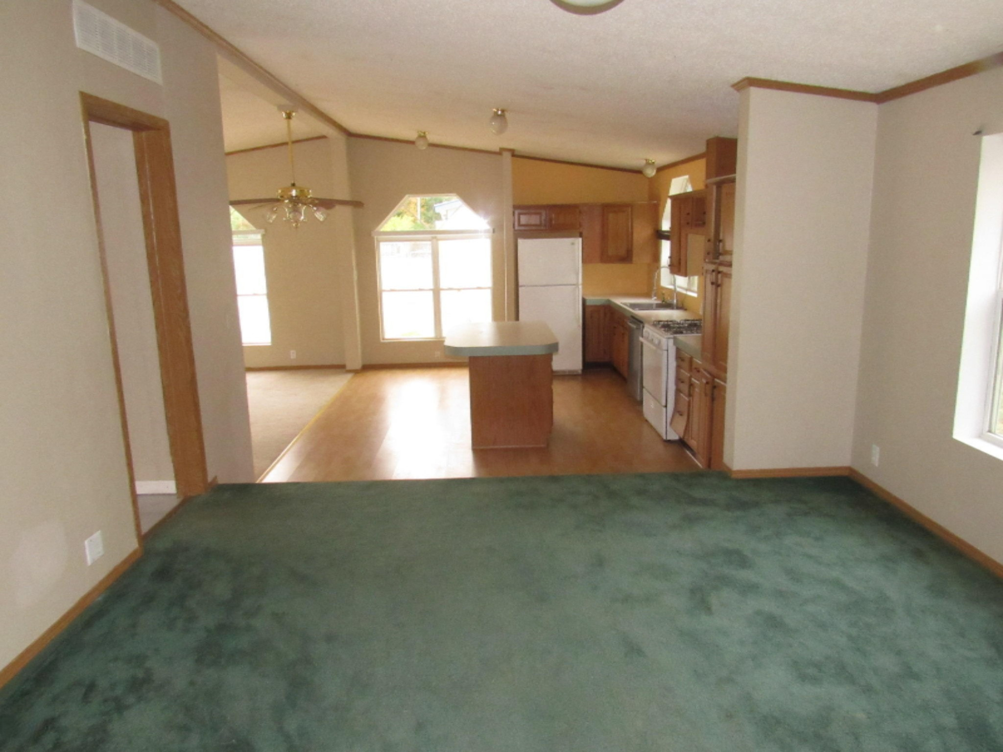 19914 State Line Road Edwardsburg, MI 49112 - Photo 9 of 22 IMG_8089