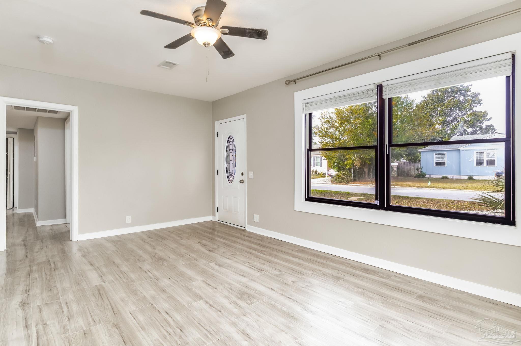 207 Bryant Road Pensacola, FL 32507 - Photo 9 of 23