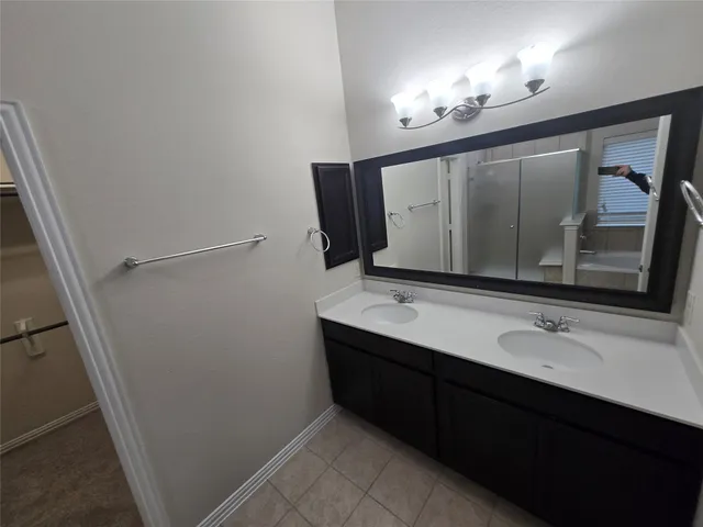 $2,400 | 9126 Monarch Field Lane, Cypress, TX 77433