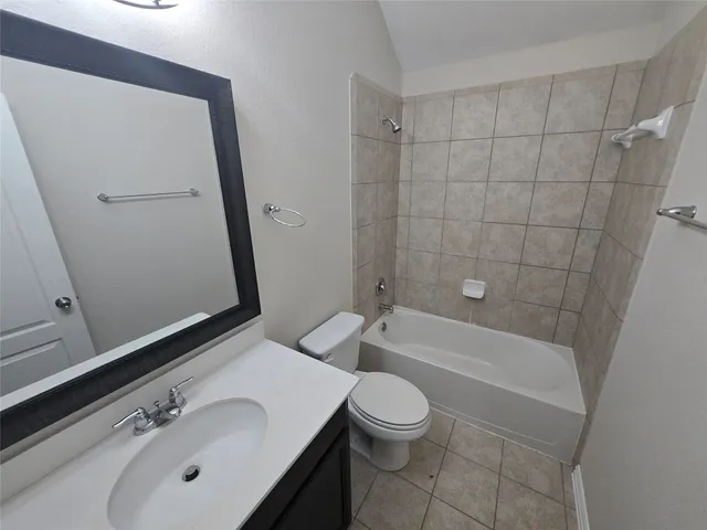 $2,400 | 9126 Monarch Field Lane, Cypress, TX 77433