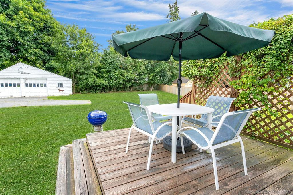 15 West Parish Road Westport, CT 06880 - Photo 10 of 26