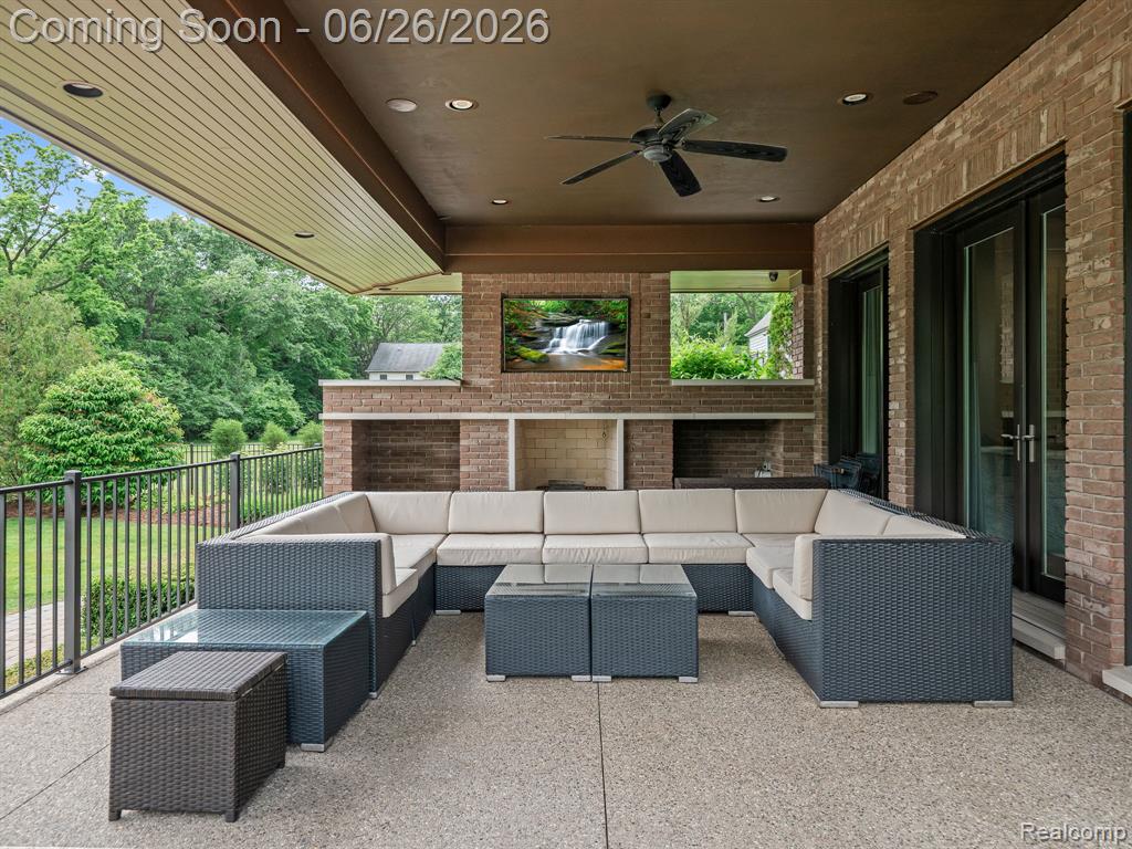 30442 South Greenbriar Road Franklin, MI 48025 - Photo 36 of 37
