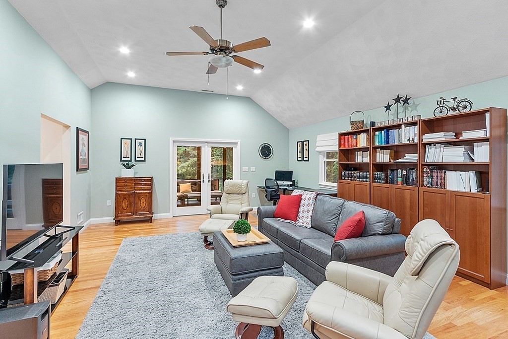 62 Patten Road Westford, MA 01886 - Photo 5 of 42 Gallery Image 5