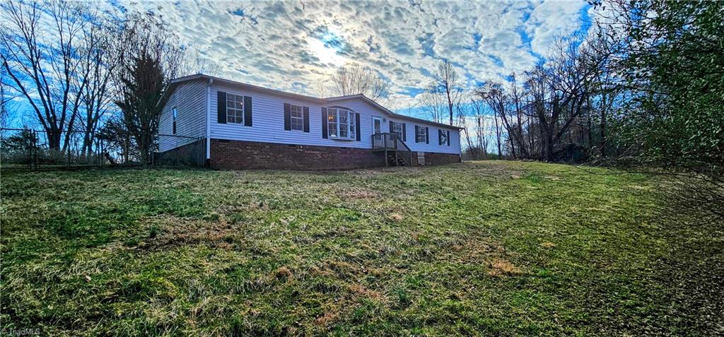 1342 Bob Mabe Road Danbury, NC 27016 - Photo 4 of 21