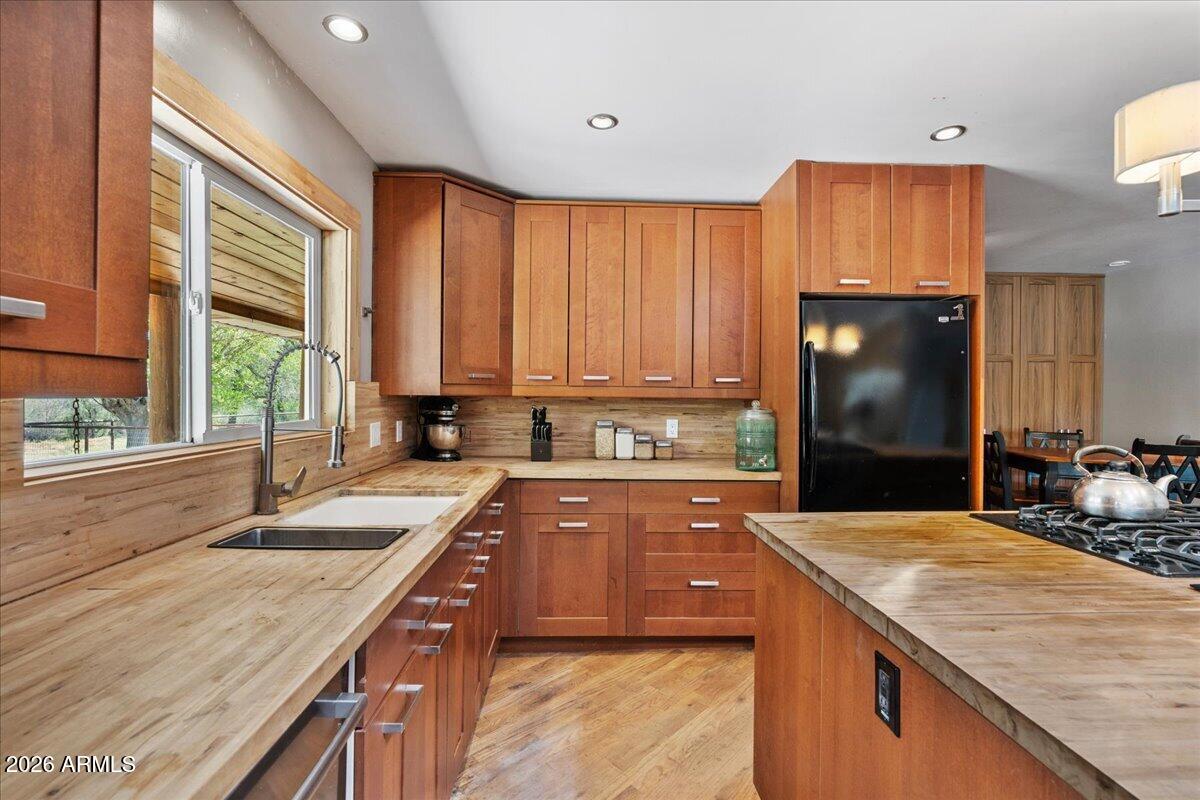 1226 West Peterson Road Camp Verde, AZ 86322 - Photo 9 of 46 16-Kitchen