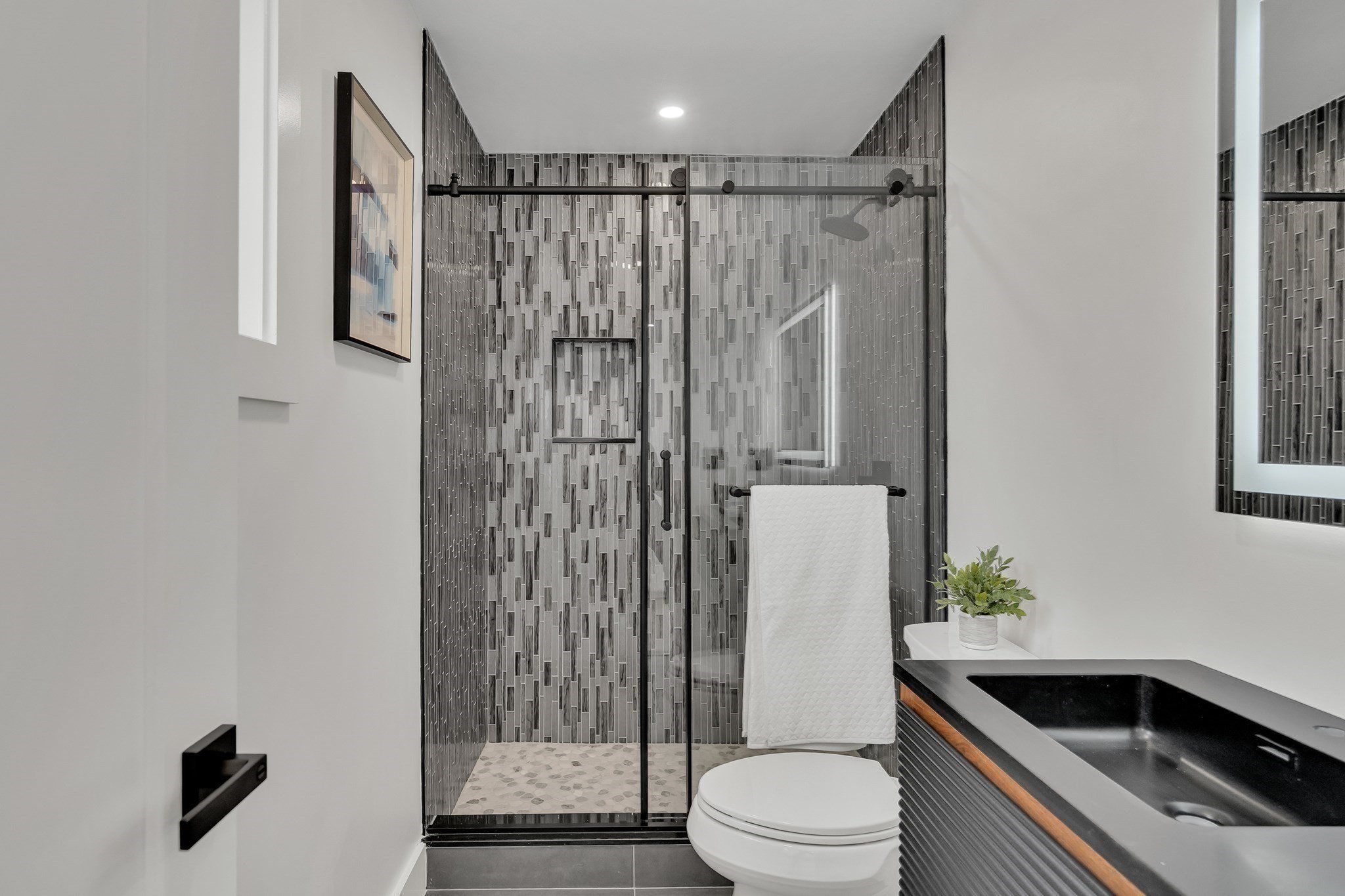 21 Keith Street, Unit 2 Watertown, MA 02472 - Photo 8 of 19 Gallery Image 8