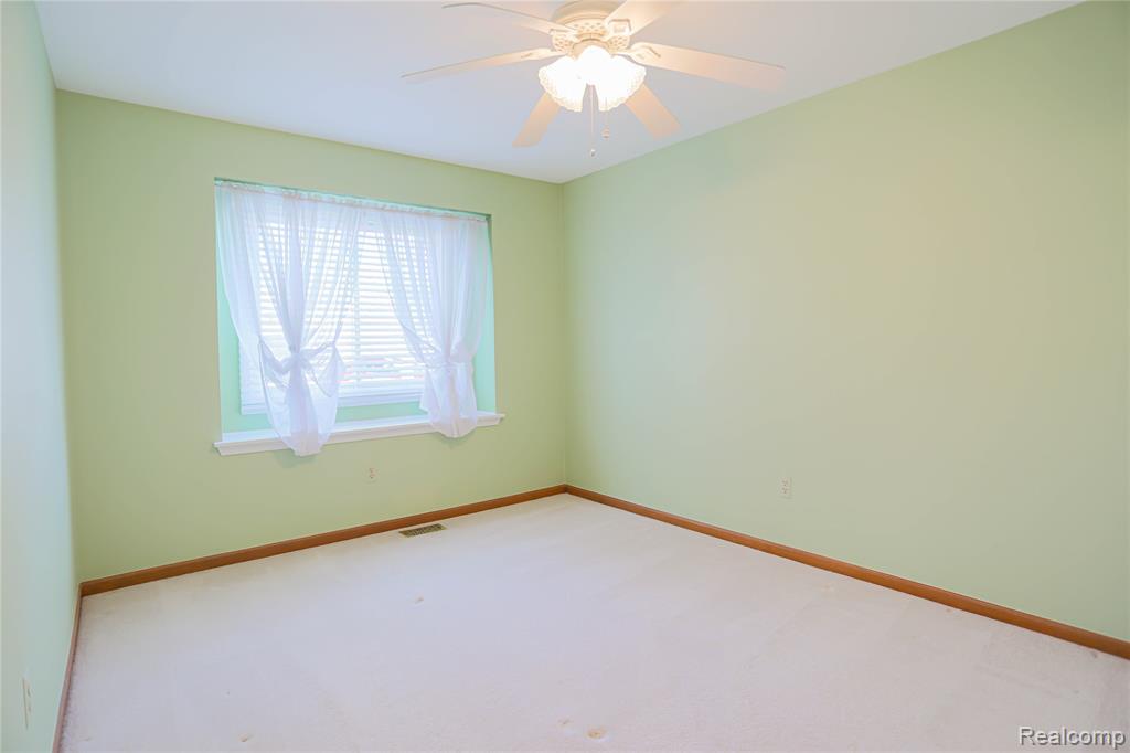 327 Mae Court Romeo, MI 48065 - Photo 13 of 19 Gallery Image 13