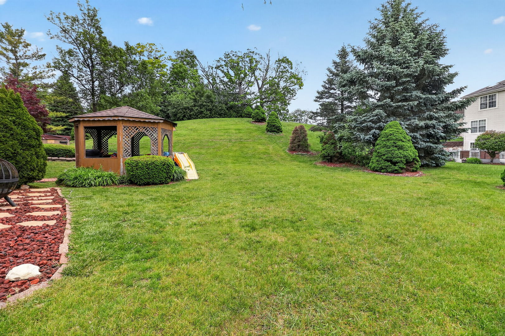 1001 Oak Ridge Drive Streamwood, IL 60107 - Photo 23 of 25