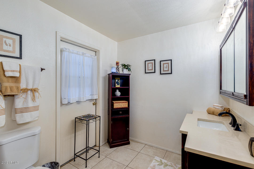 4234 West Redfield Road Phoenix, AZ 85053 - Photo 22 of 32 24- Redfield
