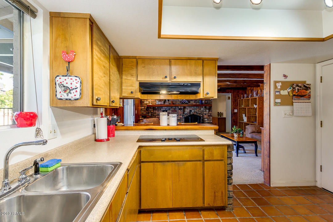 4234 West Redfield Road Phoenix, AZ 85053 - Photo 10 of 32 12- Redfield