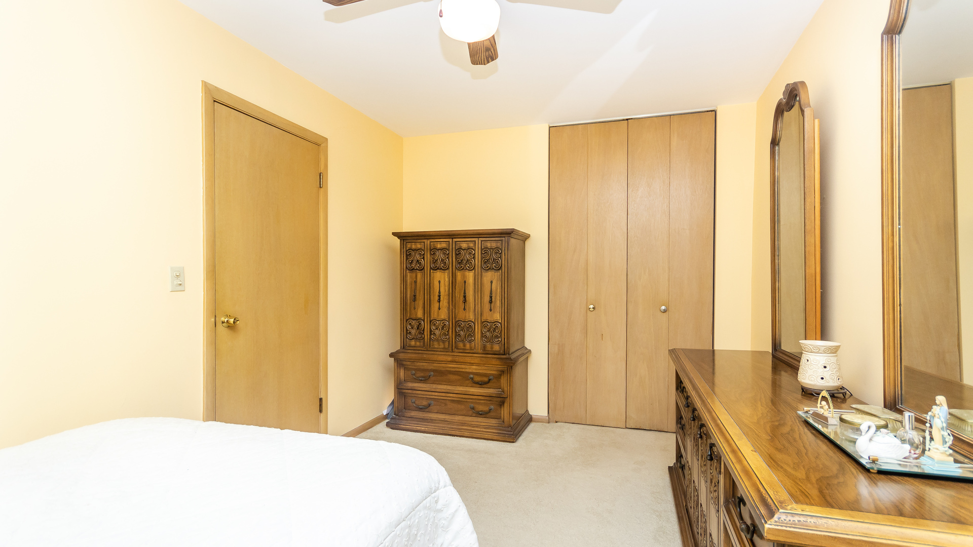 326 North Wolf Road Hillside, IL 60162 - Photo 8 of 19