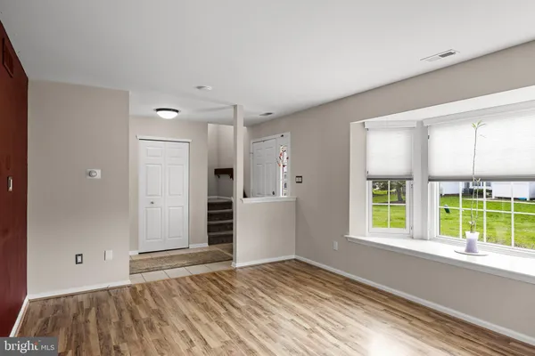 $325,000 | 3704 Fenwick Lane, Mount Laurel, NJ 08054