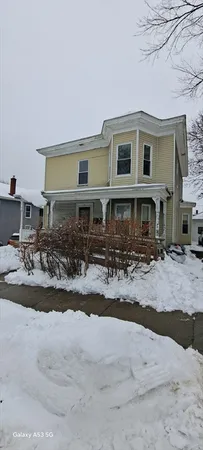 $1,650 | 16 Bowdoin Street, Unit 2, Worcester, MA 01609